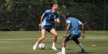 Premier entraînement collectif pour Lucas Hogsberg ce matin