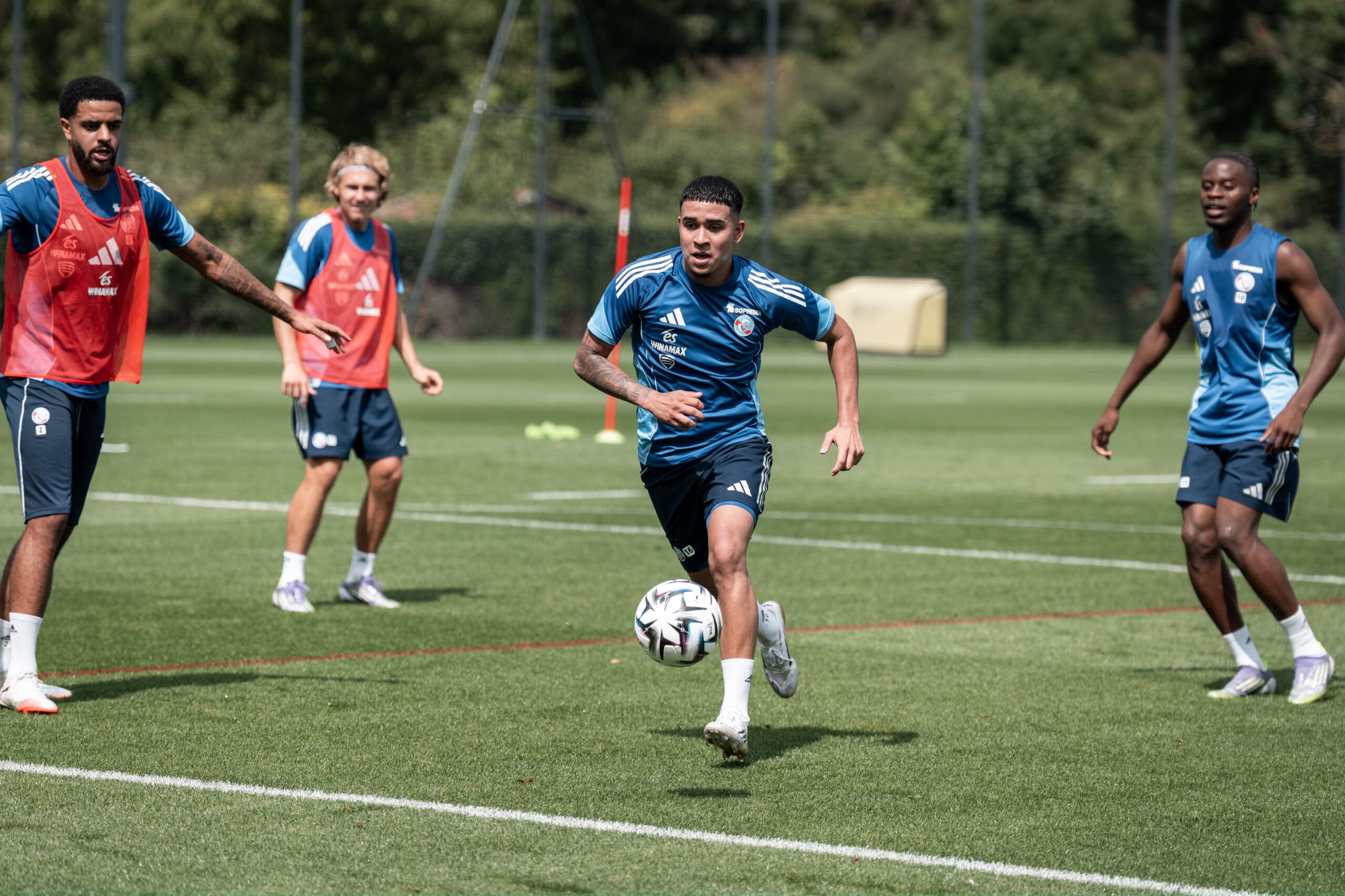 Kendry Paez s’entraîne avec le groupe