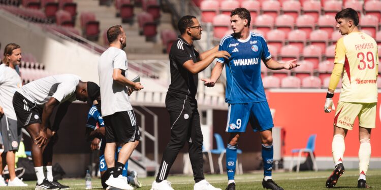 Liam Rosenior sur Hogsberg : « c’est un joueur exceptionnel »