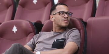 VIDÉO. Le palpitant discours de Liam Rosenior dans le vestiaire à Metz