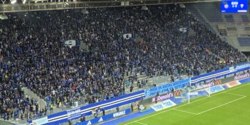 Les Ultras quittent la tribune en plein match