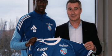 Idrissa Sabaly prolonge au Racing