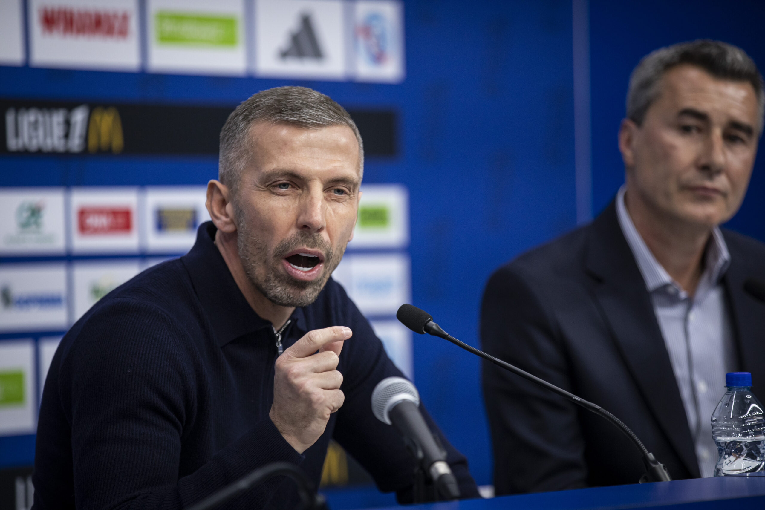 Gary O’Neil annonce du changement au Racing : “Le club passe avant tout”