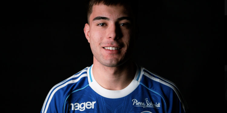 Qui est Aaron Anselmino, le nouveau défenseur du Racing ?