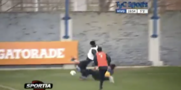 VIDÉO : L&rsquo;énorme tacle qui a provoqué la blessure de Joaquin Panichelli