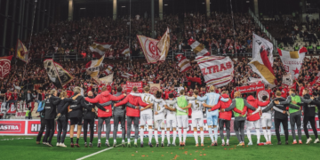 Comment joue Mayence ?