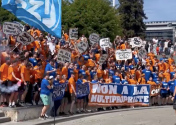 VIDÉO. Les images de la protestation des Ultras du Racing et de Lorient