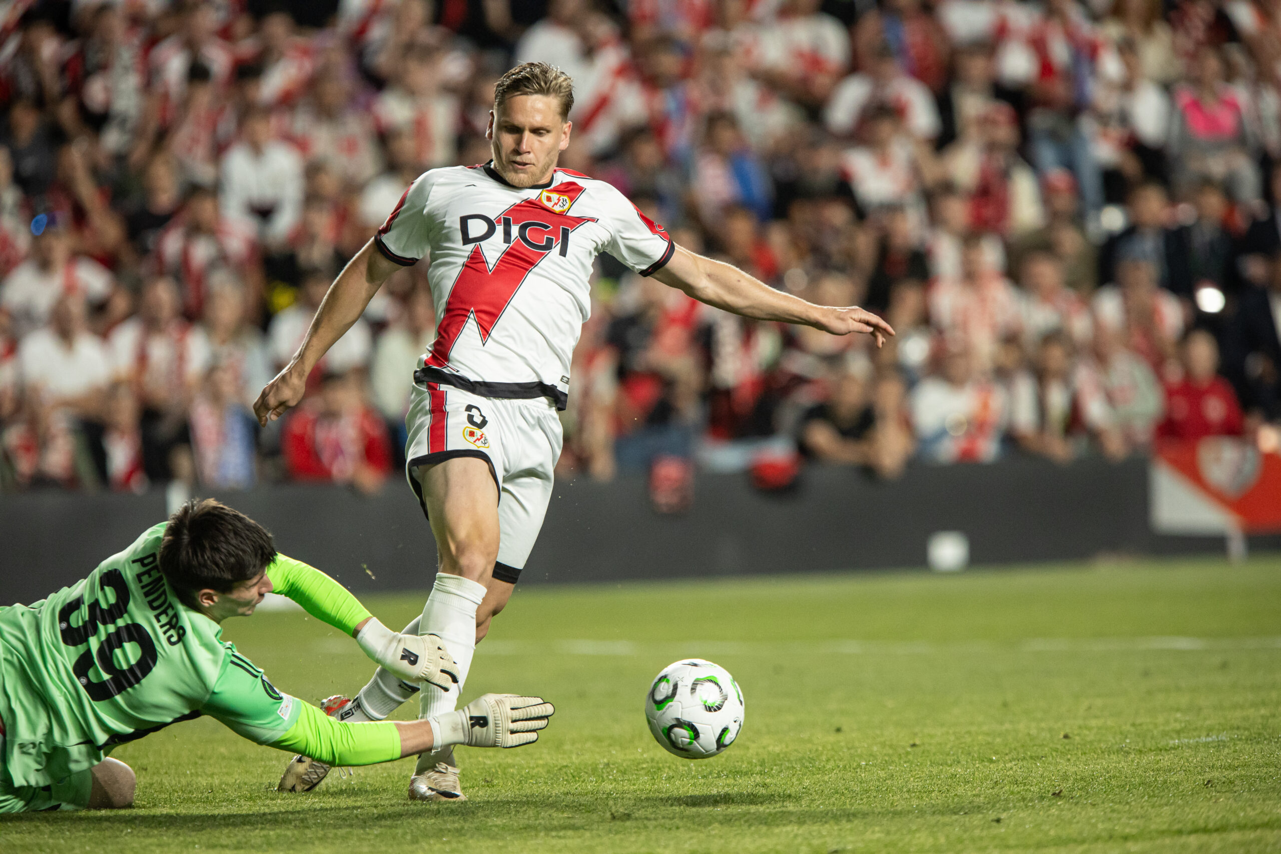 Le Rayo Vallecano bien plus friable à l’extérieur