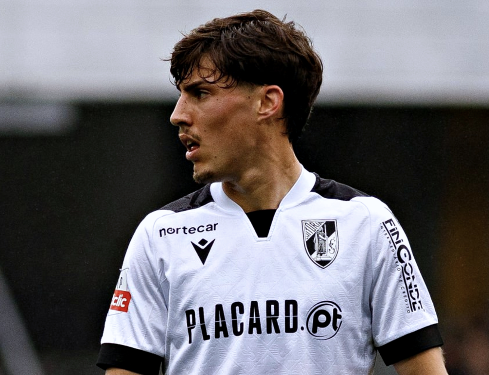 Qui est Diogo Sousa, le futur milieu du Racing ?