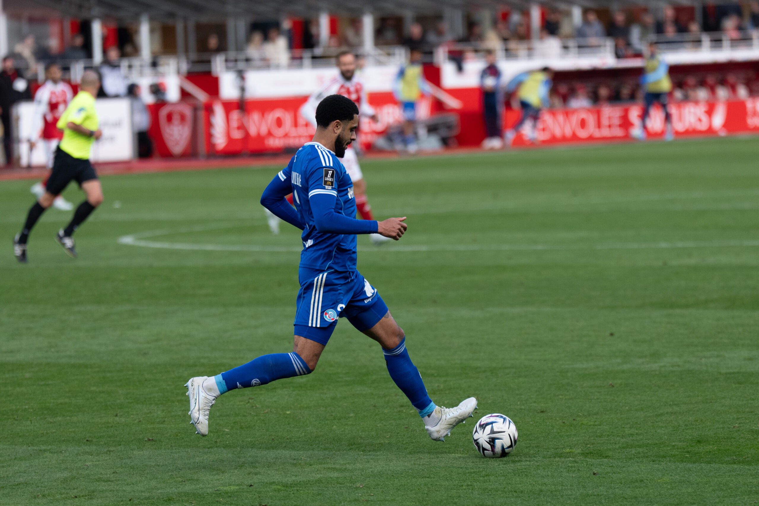 Andrew Omobamidele envoie un beau message aux supporters