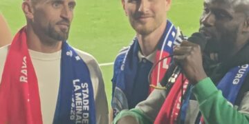 Anthony Gonçalves, Ernest Seka et Jérémy Grimm dans le Kop face au Rayo