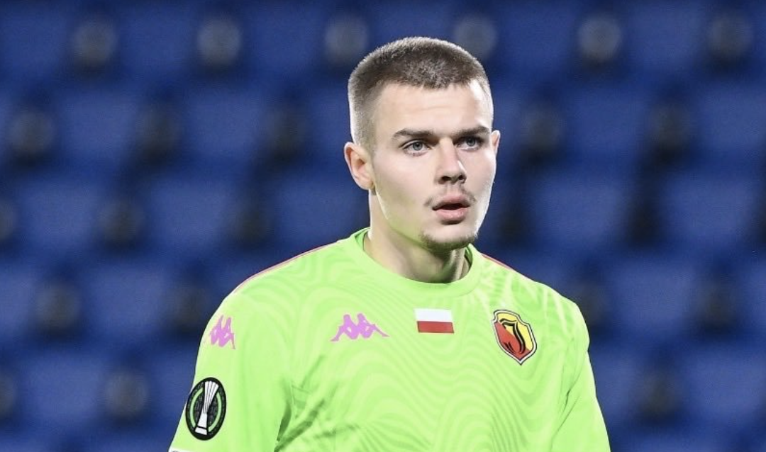 Qui est Miłosz Piekutowski, le nouveau gardien numéro 2 du Racing ?