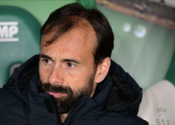 Un entraîneur portugais serait proche du Racing