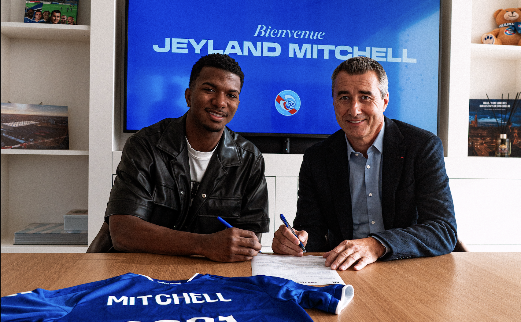 Officiel : Jeyland Mitchell signe au Racing jusqu’en 2031