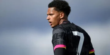 Kellyman au Racing : un transfert définitif, mais Chelsea garde la main