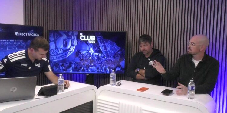 Le plateau du Club 1906 pendant le débat sur Oliveira