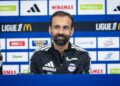 Hugo Oliveira sourit, conférence de presse du Racing avant Rennes, 23 octobre 2026
