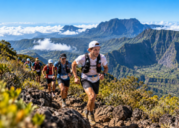 Diagonale des Fous 2026 : le Strasbourgeois Hugo Deck remporte l’ultra-trail réunionnais