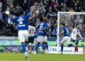 Jeyland Mitchell et Demba Diop célèbrent le but de Giovanni Reyna