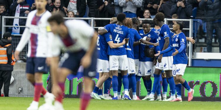 Les Strasbourgeois célèbrent le but de Giovanni Reyna