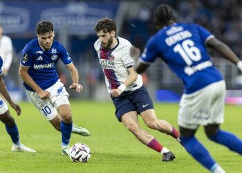 Giovanni Reyna et Genesis Antwi face à Khvicha Kvaratskhelia
